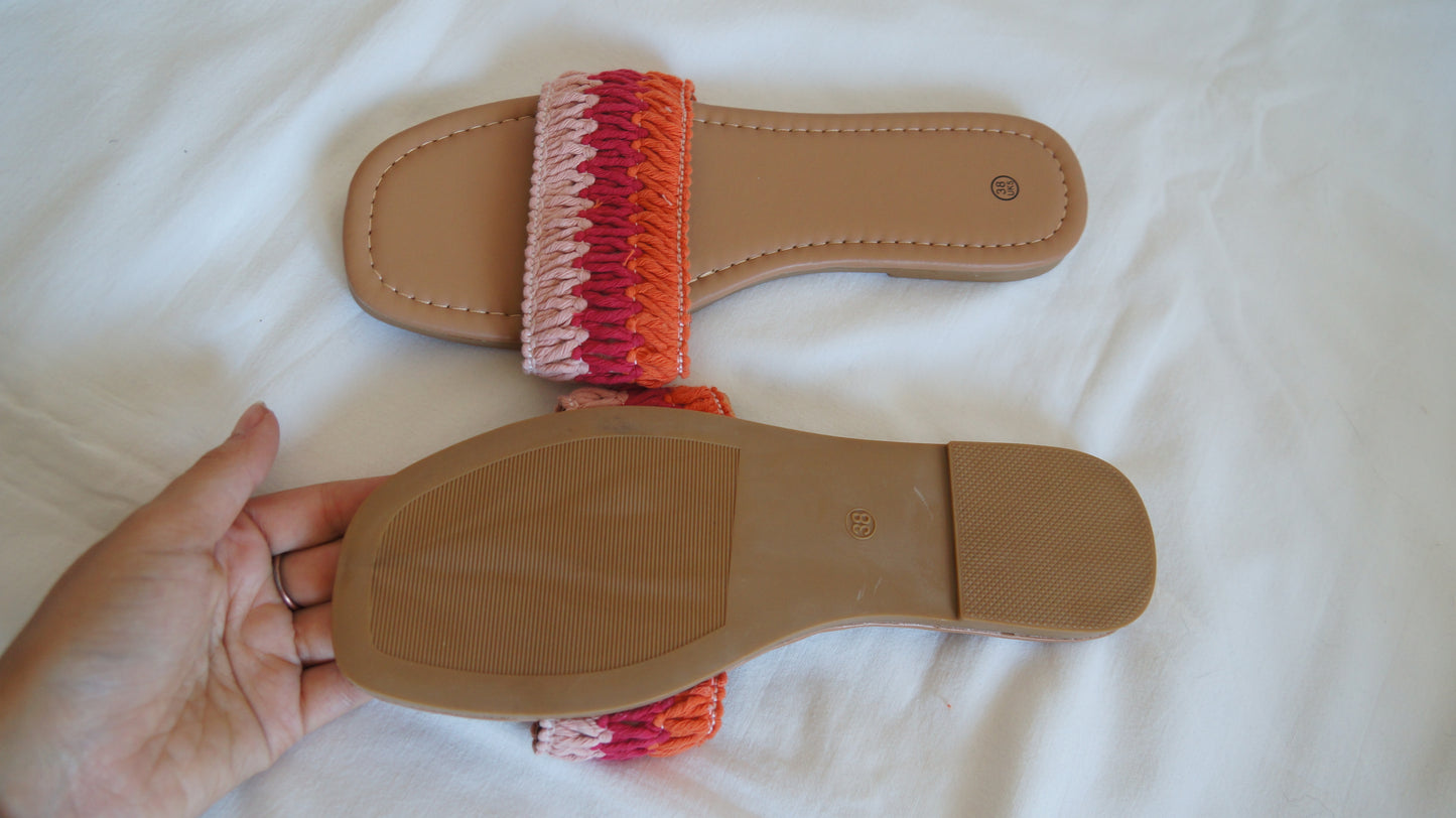 Sandalias veraniegas con colores