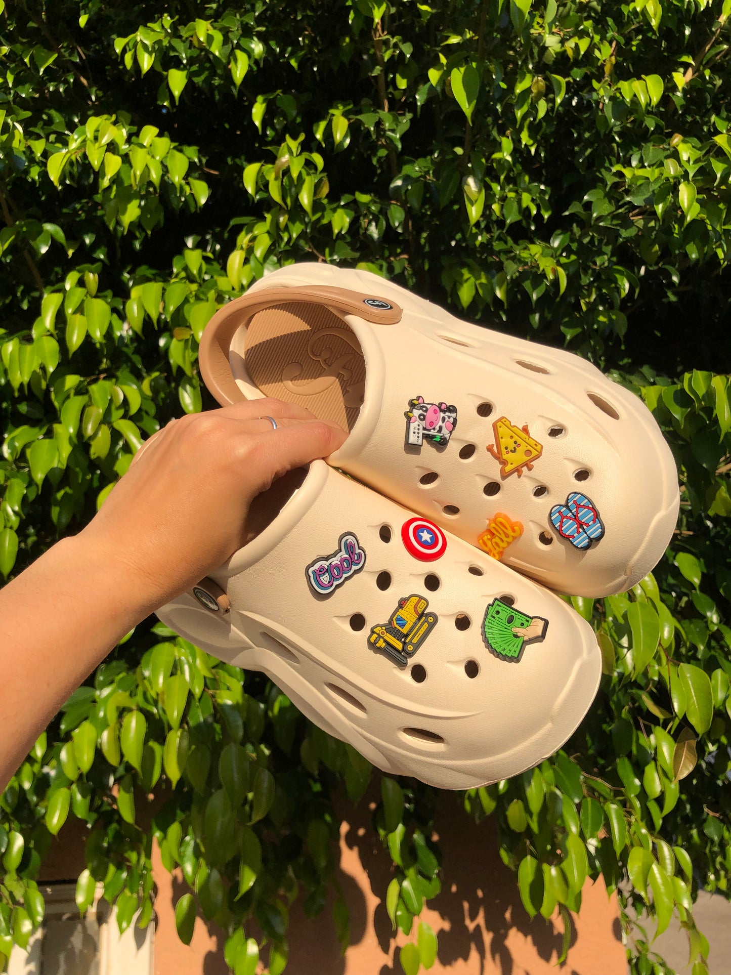 Zapatillas de goma con plataforma decorables