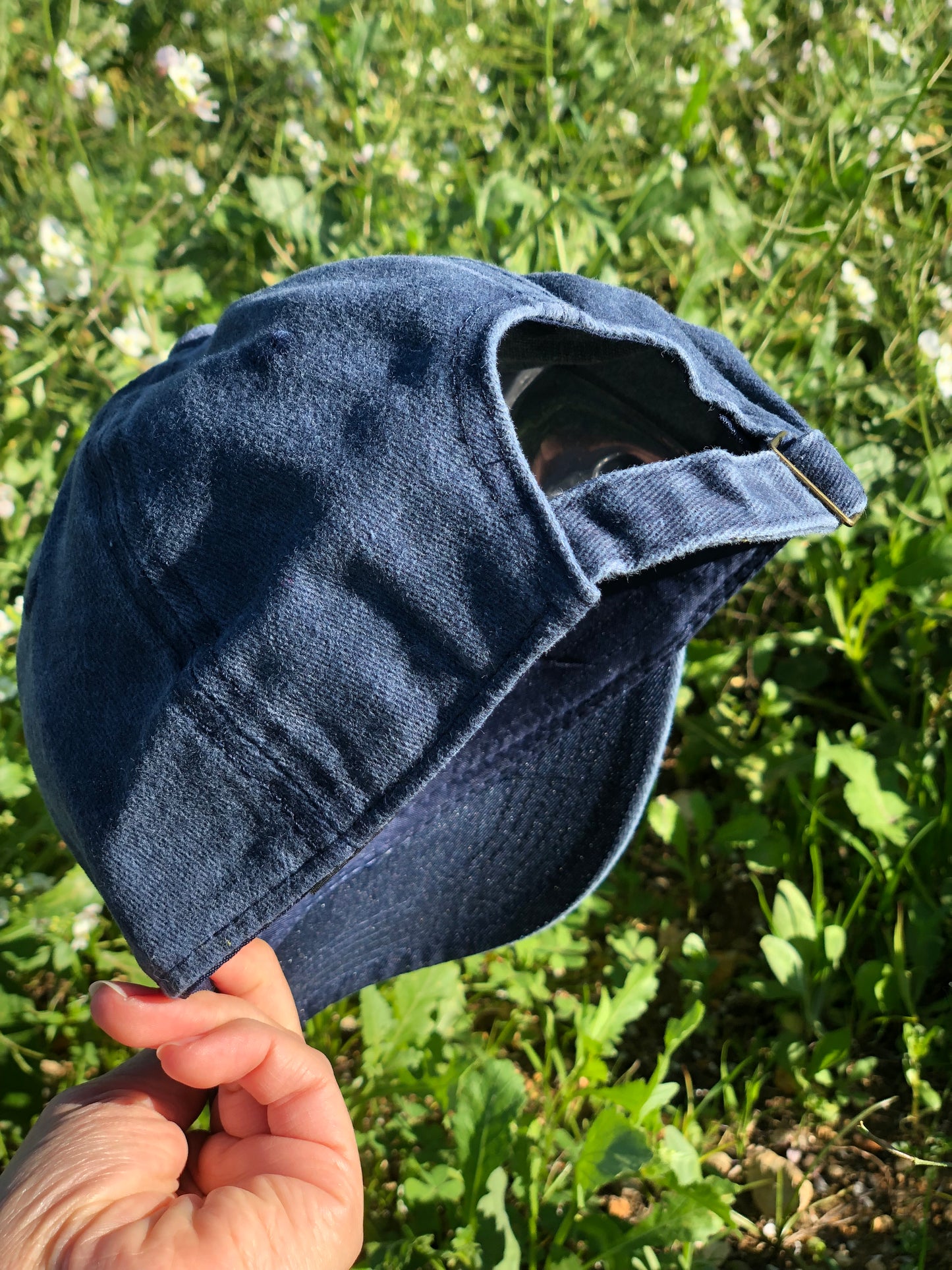 Gorra solidaria "El poble salva al poble"