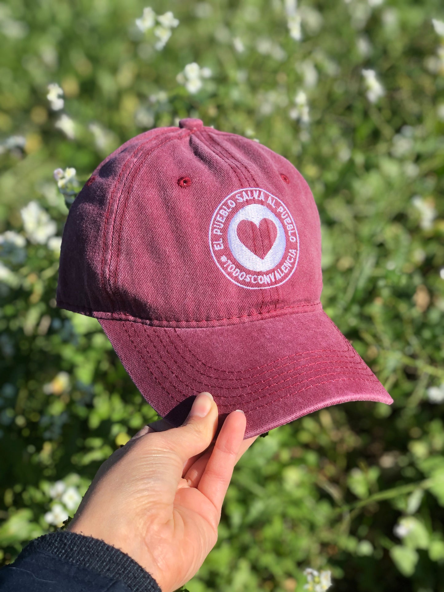 Solidarity cap "The people save the people #todosconvalencia"